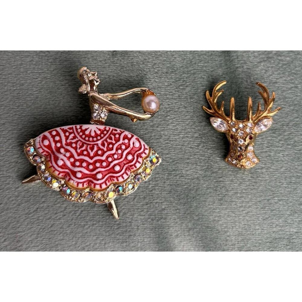 2 Dancer w/‎ Pearl Stag Rhinestone Enamel Brooches P062